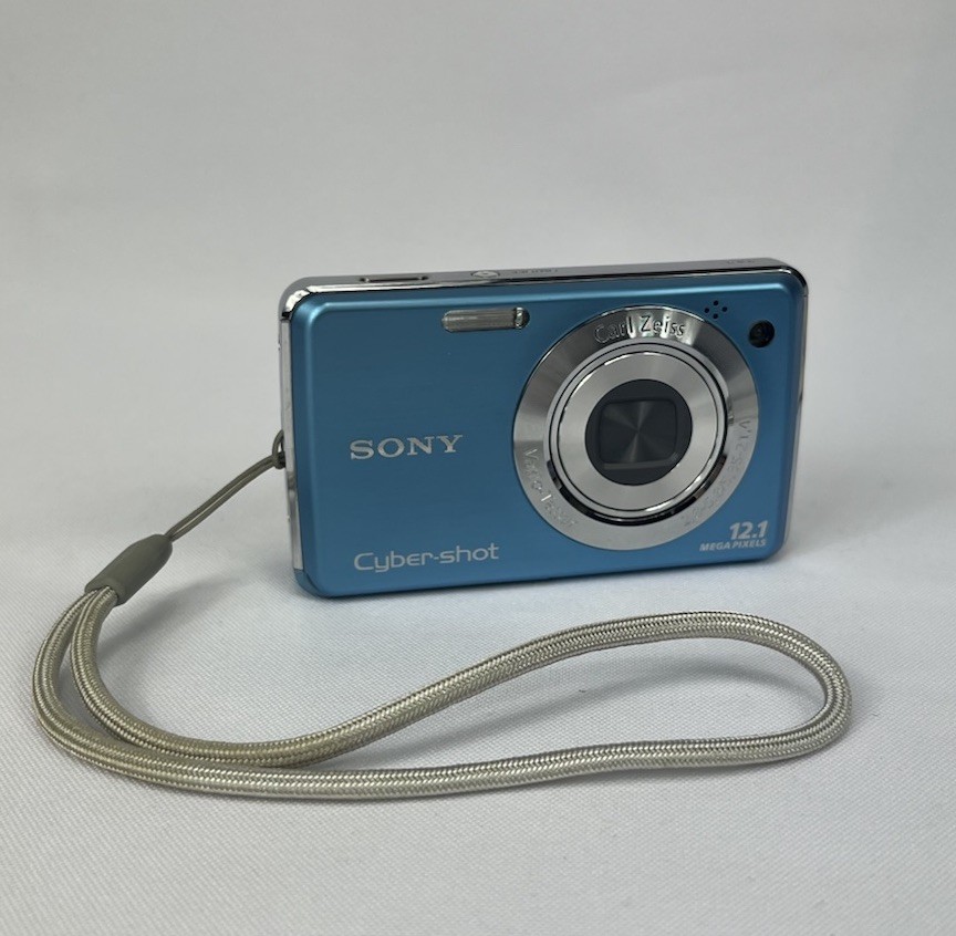 Sony Cyber-Shot DSC-W220 12.1MP Blue Digital Camera AS IS for