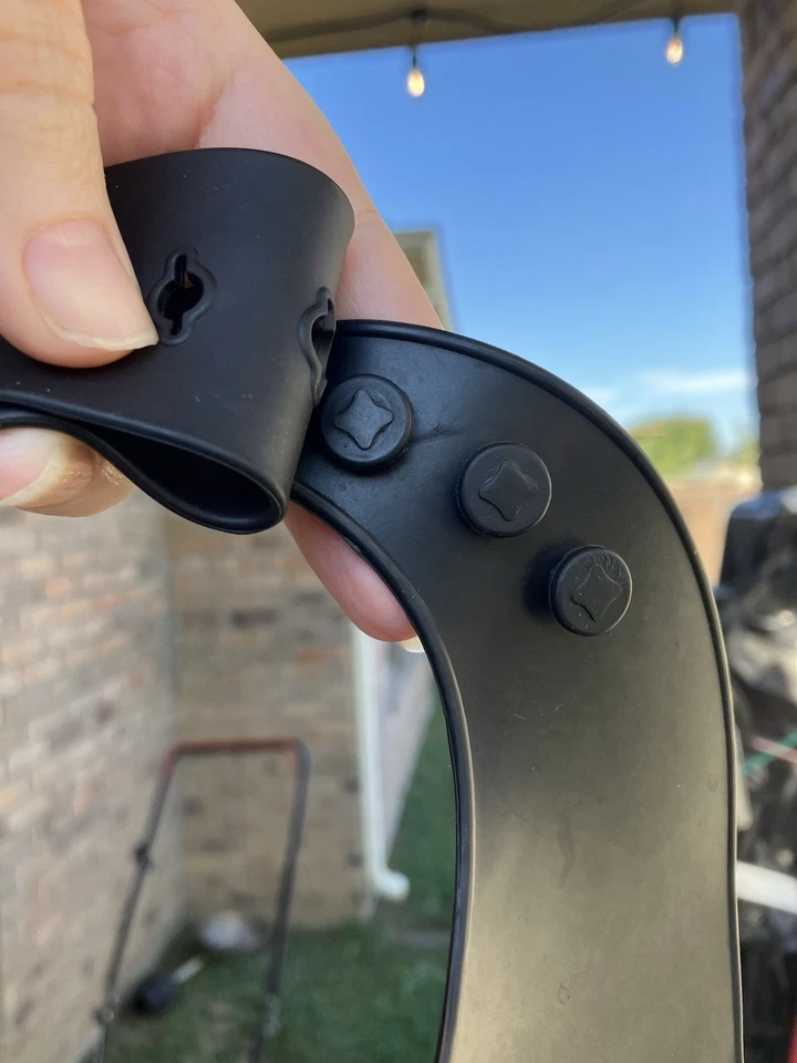 Babero de bebé Simka Rose 100 % silicona libre de BPA - “Notorious Babero” Foto 4 de 4