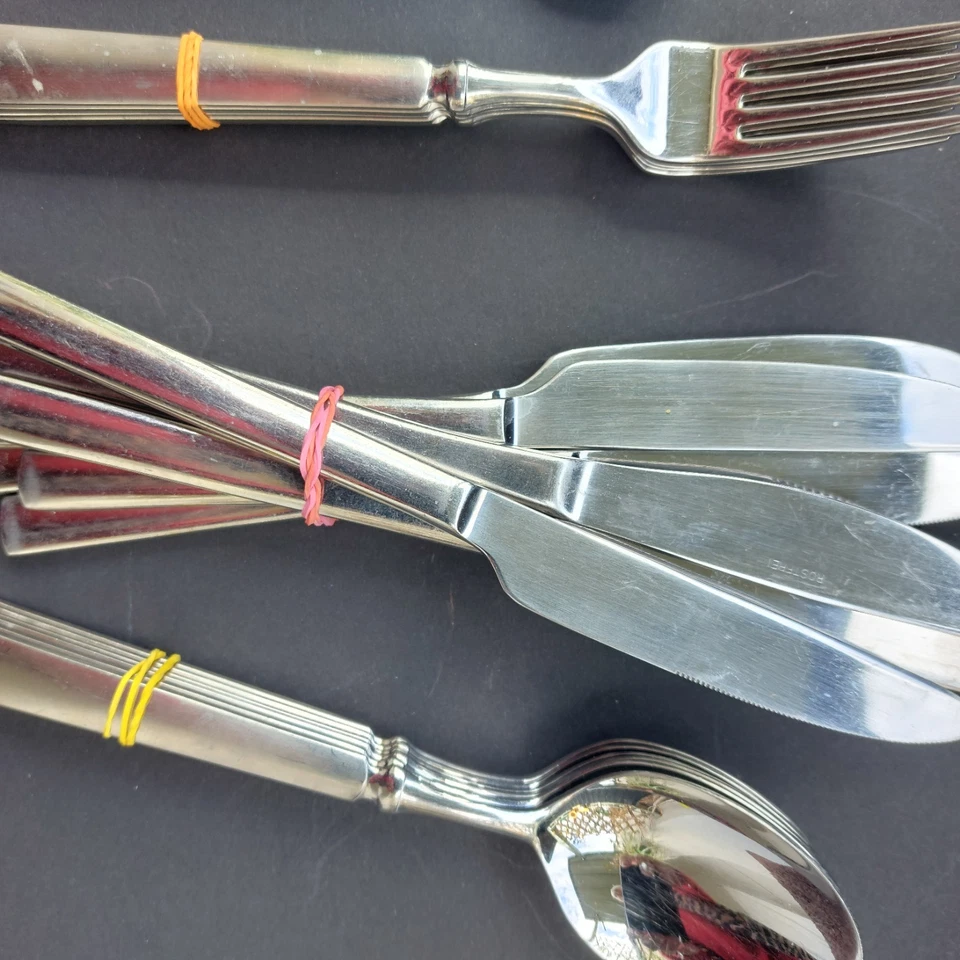 TCM Besteck 18/10  - 6 Löffel, 6 Gabel- 6 Messer - 5 Kaffeelöffel -gebraucht - Bild 3 von 4