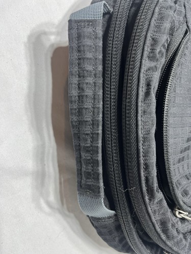 Patagonia Light Wire 25 Backpack School Hike Camp Bag Black Laptop Sleeve - Picture 8 of 14