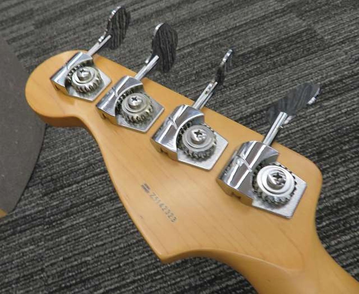 FENDER USA AMERICAN STANDARD Precision Bass Type Electric