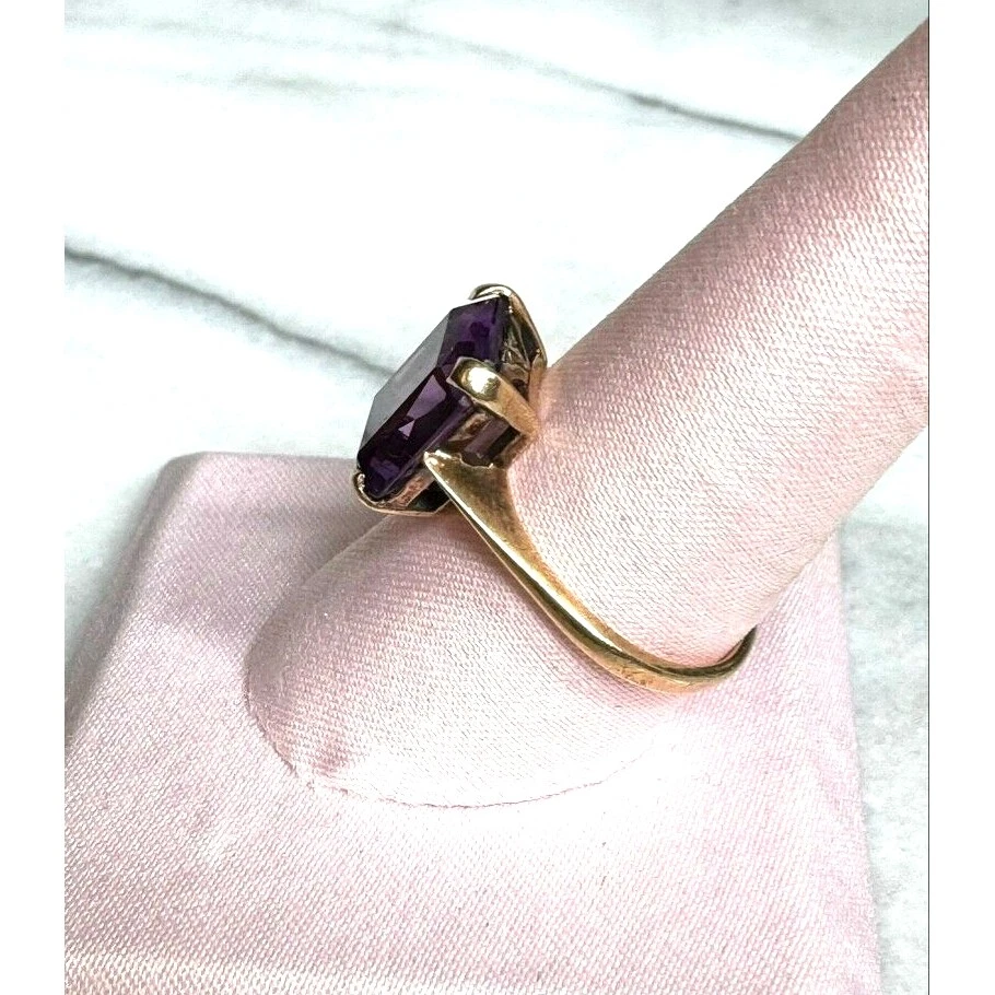 ANILLO ORO AMARILLO Y ZAFIRO MORADO TALLA 8.5 CIELO Foto 4 de 4