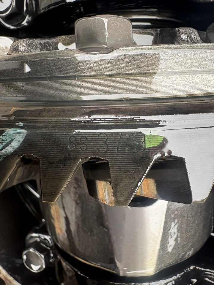 NISSAN SKYLINE JDM RARE V SPEC R33 GTR REAR DIFF DIFFERENTIAL 37:9 4.1 RATIO - Image 3 of 4