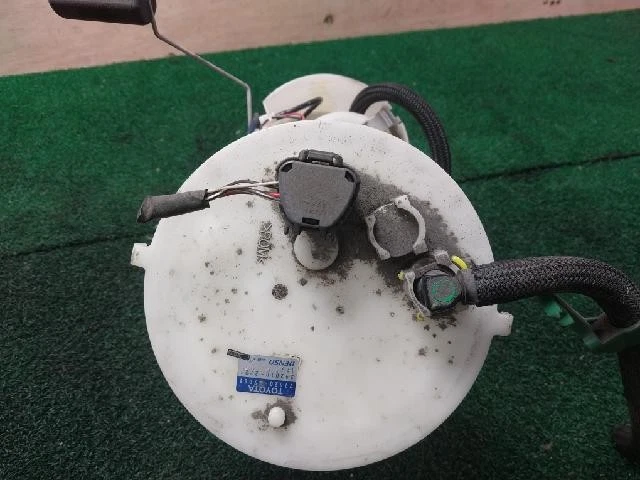 Toyota Prius 2012 bomba de combustible 77020 47081 Foto 4 de 4