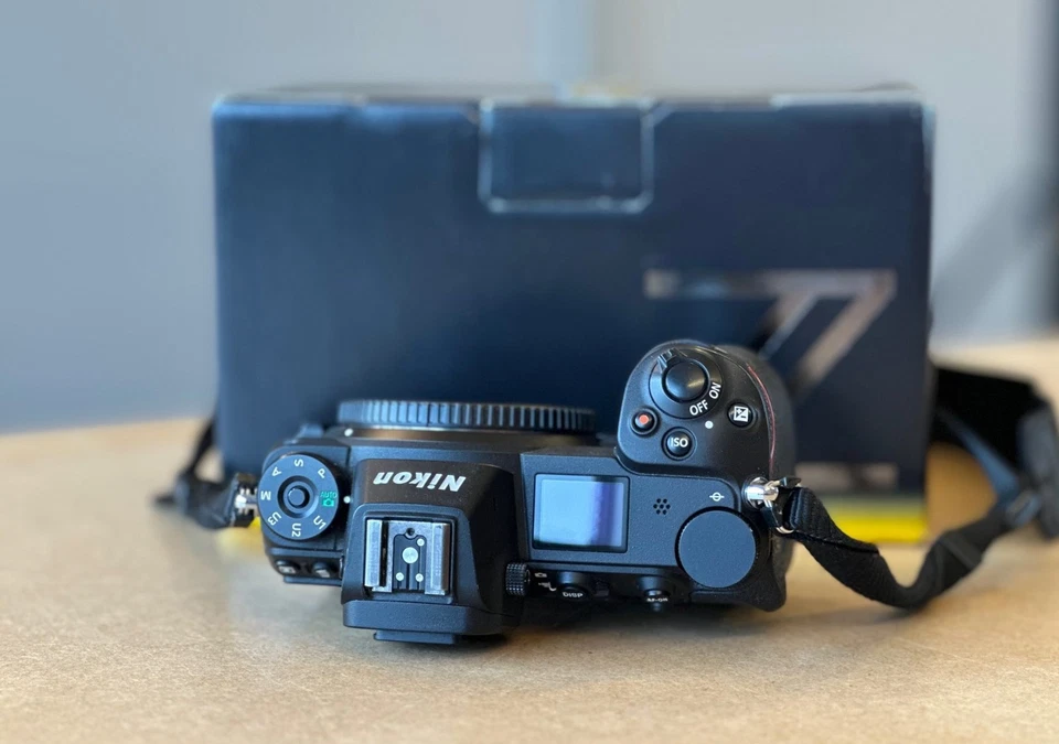 Nikon Z6 Gehäuse (25.582 Ausl.) Z6 vom händler Private-Fotografie.nl - Bild 3 von 4