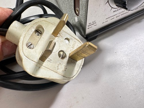 Controlador de potencia de doble vía H&M Duette para juegos de trenes Hornby calibre OO en caja usado - Imagen 6 de 7