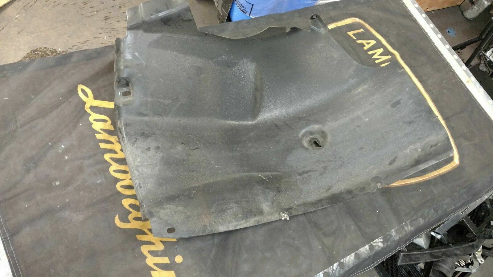 LAMBORGHINI HURACAN FRONT LEFT DRIVER SIDE WHEEL LINER ARCH OEM 4T0821177A