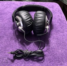 Sony MDR-XB500 Extra Bass Closed-Back Wired Stereo Headphones Black