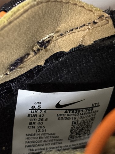 Nike React Sertu Club Gold Size 8.5 AT5301-700 (This item shows very little wear - Picture 24 of 24