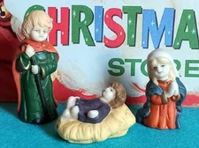 Vintage Christmas 3 Piece Nativity Baby Jesus Manger Small Figurine Bisque Set