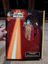 Hasbro Star Wars Queen Amidala Red Senate Gown Doll 1999 Action Figure