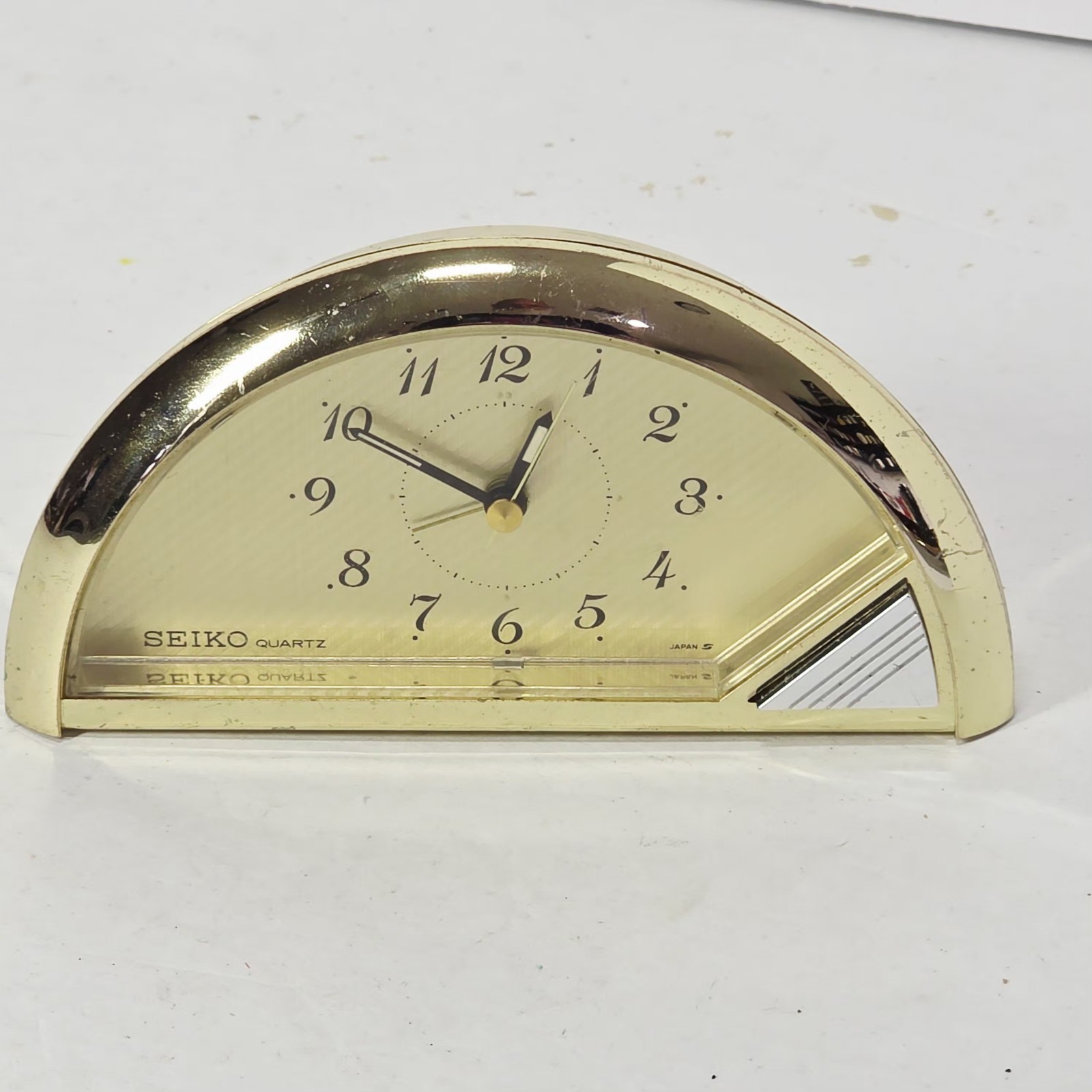 Vintage Seiko Alarm Clock Analog Quartz Model QEJ 168 G H Gold Silver photo Vintage Seiko Alarm Clock Analog Quartz Model QEJ 168 G H Gold Silver featured image