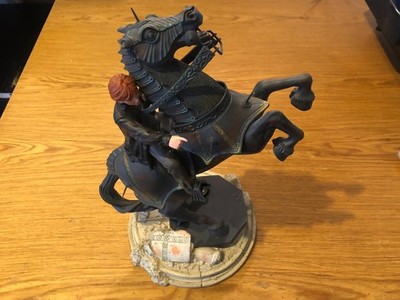 Enesco Wizarding World Of Harry Potter Ron On Chess Horse Year One Figur