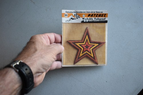 STAR Emblem Patch in Package Vintage 1970 Gold Brown Embroidered Iron-on Sew-on - Picture 4 of 4