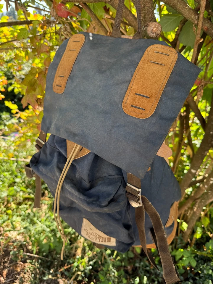 MOCHILA VINTAGE THE NORTH FACE Etiqueta Marrón Años 70 CUERO INFERIOR Marco Interno Foto 3 de 4