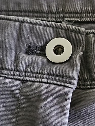 Khakis by gap. Superskinny 02 Regular.