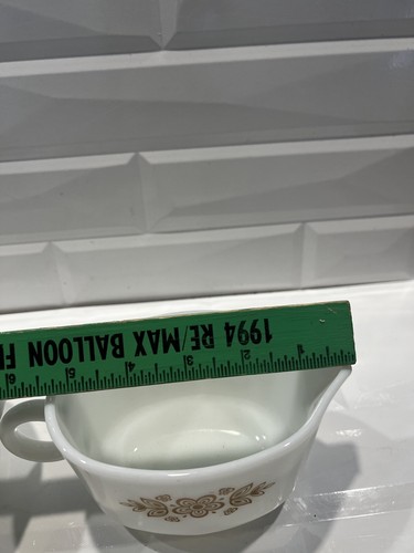 Vintage Pyrex Corning Butterfly Gold Gravy Bowl & butterdish - Picture 9 of 11