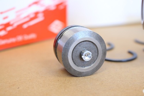 1974-2001 Jeep Cherokee Spicer Greaseable Front Axle Shaft U Joints 2 Each - Picture 5 of 8