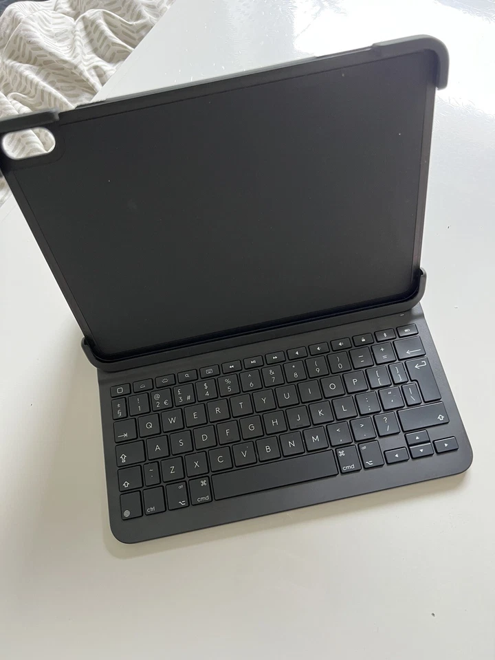 Case Logic Slim Folio Pro (10.9inch) Keyboard - Image 4 of 4