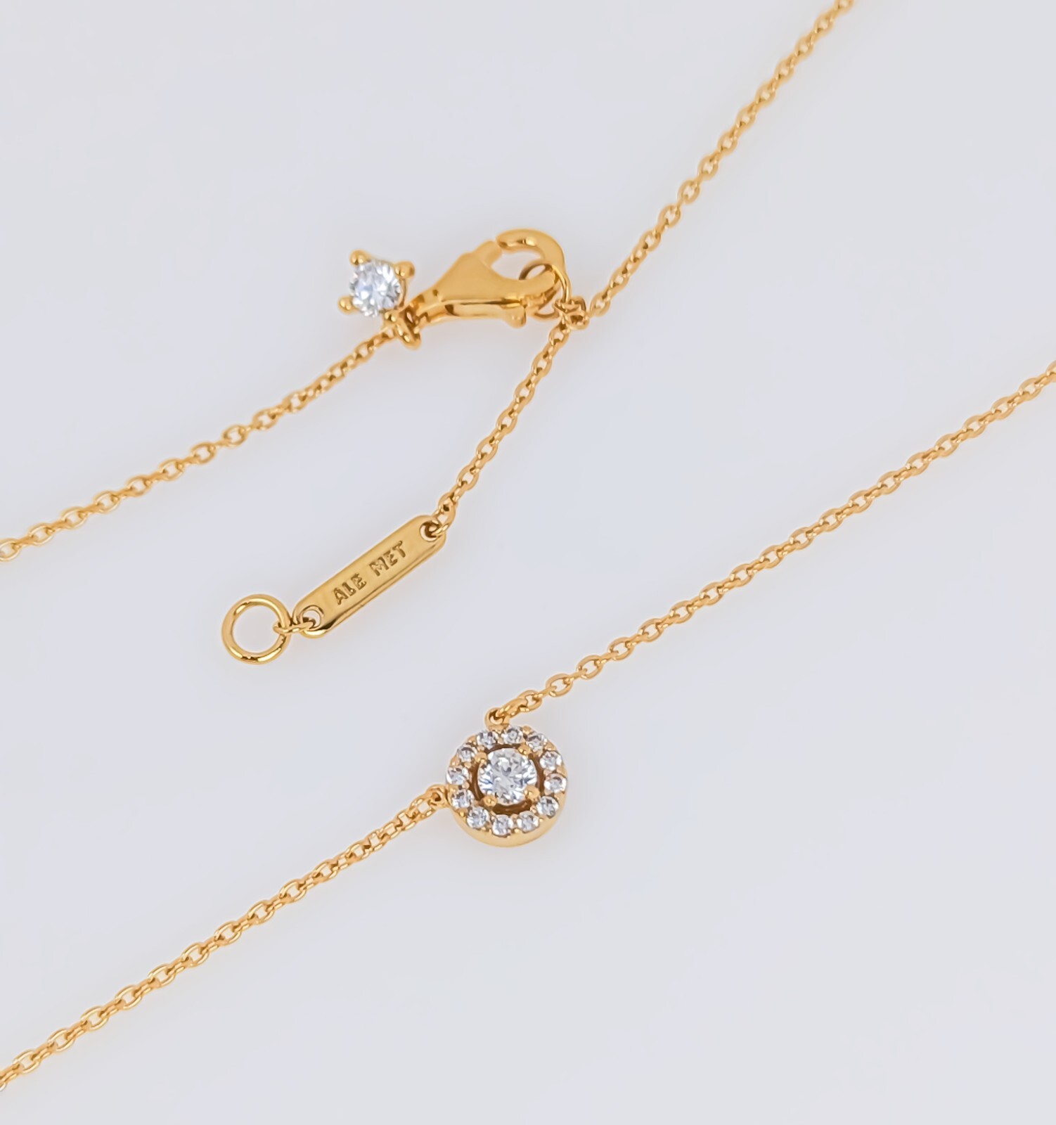 NEW 100% Authentic PANDORA 14k Gold Round Pavé Halo Pendant Necklace 363548C01