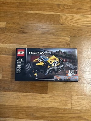LEGO TECHNIC: Stunt Bike (42058)