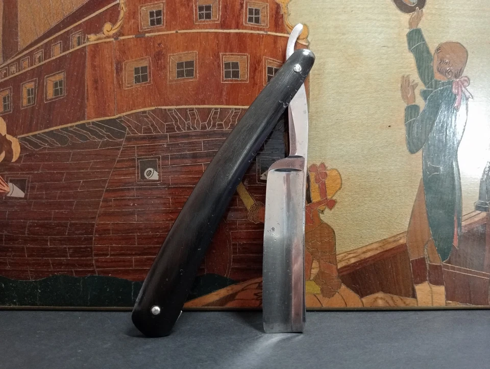 Rasoio A Mano Libera- Wade & Butcher-Shave Ready Vintage Straight Razor Antique  - Immagine 3 di 4