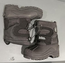 Totes kids snow boots black size toddler 10M US