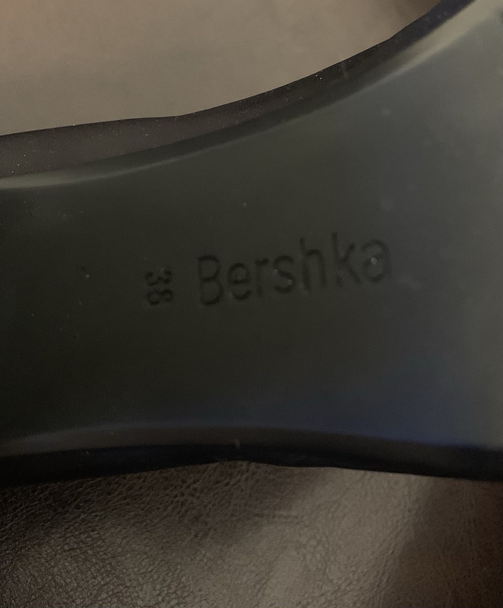 Bershka over the knee slouchy Wedge heeled boots in black View 3