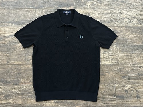 Fred Perry K7643 Texture Front Knitted Polo Shirt Men’s L Black Blue Logo