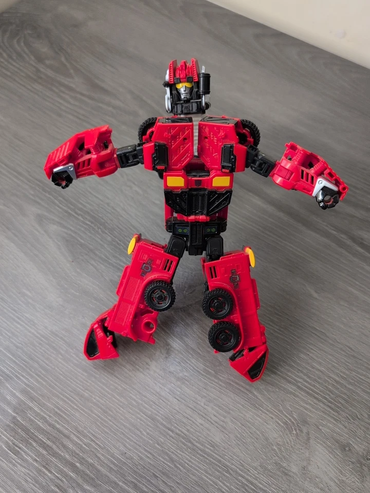 Inferno Voyager Class Transformers Generations Power of the Primes Action Figure - Image 3 of 4