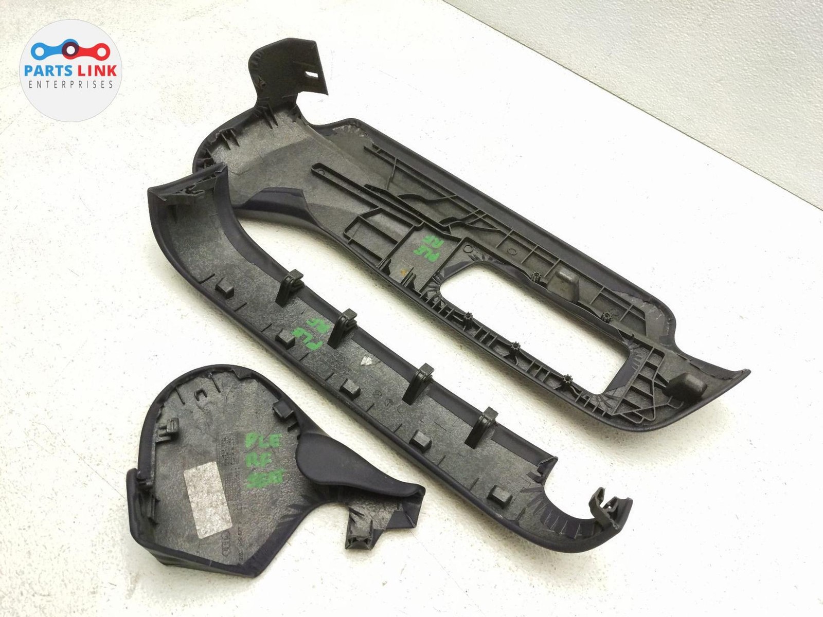 16-20 BENTLEY BENTAYGA FRONT RIGHT SEAT TRIM SWITCH SIDE TRACK COVER PANEL BLUE