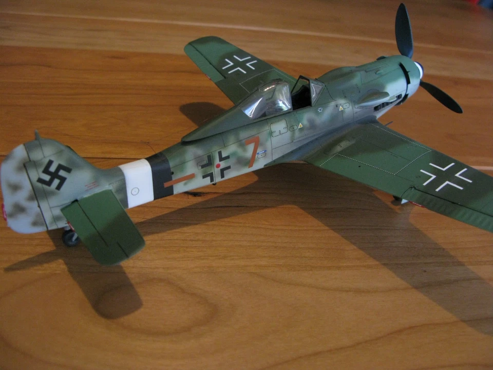 Modelo de combate construido Fw190 D-9 Foto 3 de 4