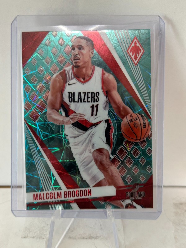 Malcolm Brogdon 2023-24 Panini Phoenix Teal Lazer Portland Trail Blazers