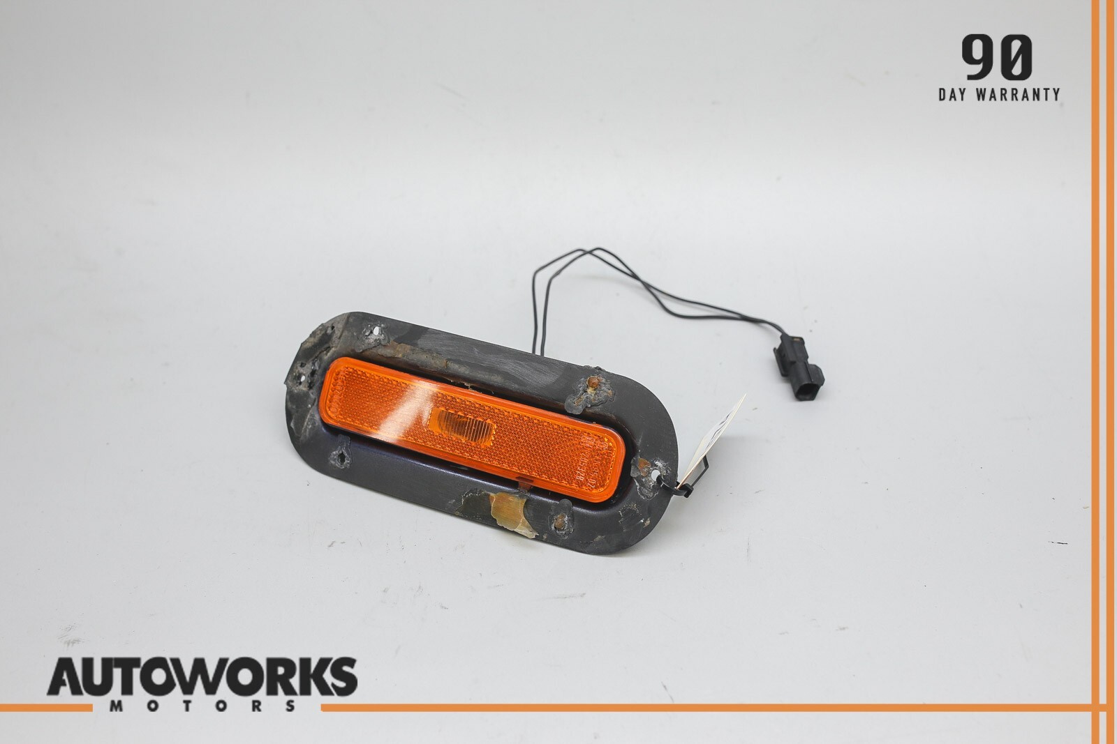 04-08 Maserati Quattroporte M139 Front Left or Right Side Marker Lamp Light OEM