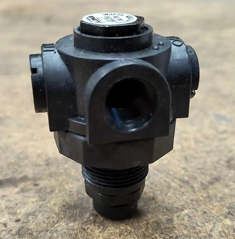 New Old Stock Watts, P60 Water Pressure Regulator P60-M1-4 0-60 1/4" - Image 3 of 4