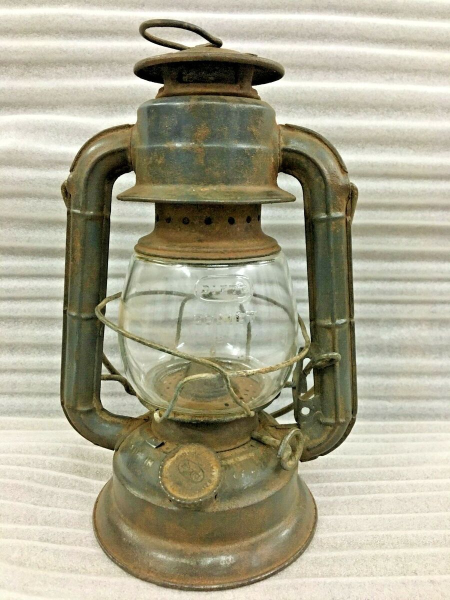 OLD VINTAGE DIETZ COMET KEROSINE LAMP LANTERN MADE IN USA OLD VINTAGE DIETZ COMET KEROSINE LAMP LANTERN MADE IN USA