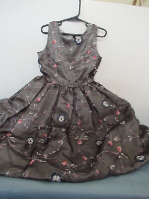 H2 Girls size 7 Pewter Floral Design Embroidery Lined by Chasing Fireflies