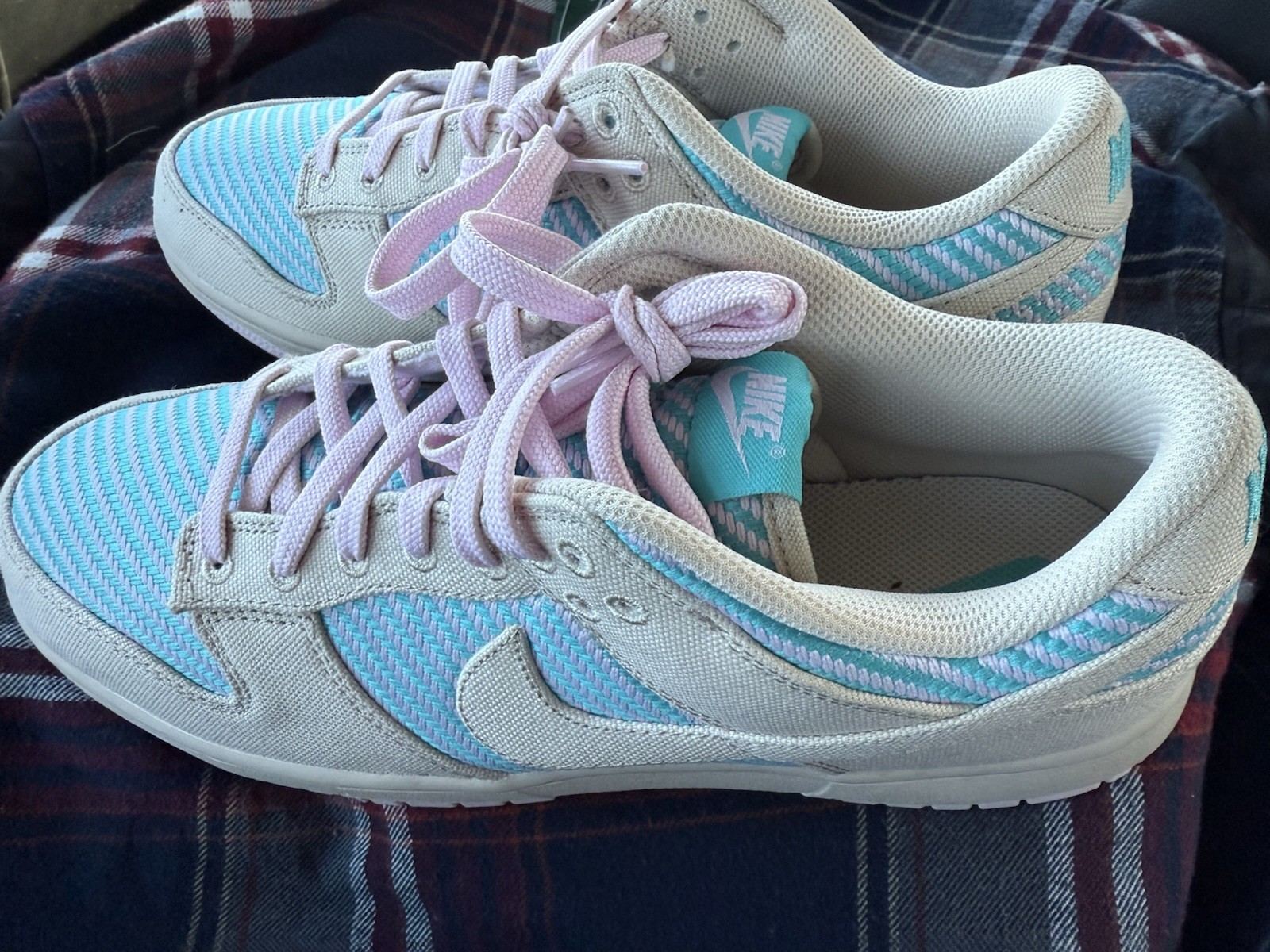 - Nike Dunk Low Heat Wave W