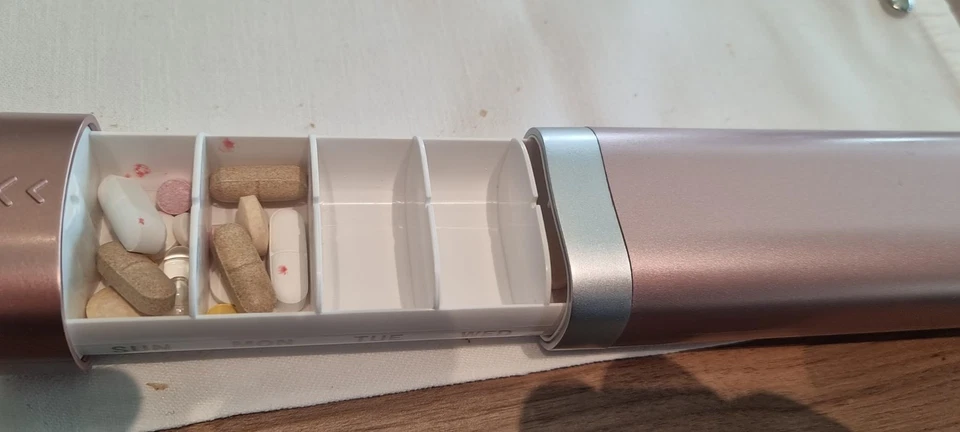 Tablettenbox 7 Tage, BPA-frei, Medikamentenbox, Vitamine, Senioren, Reise - Bild 4 von 4