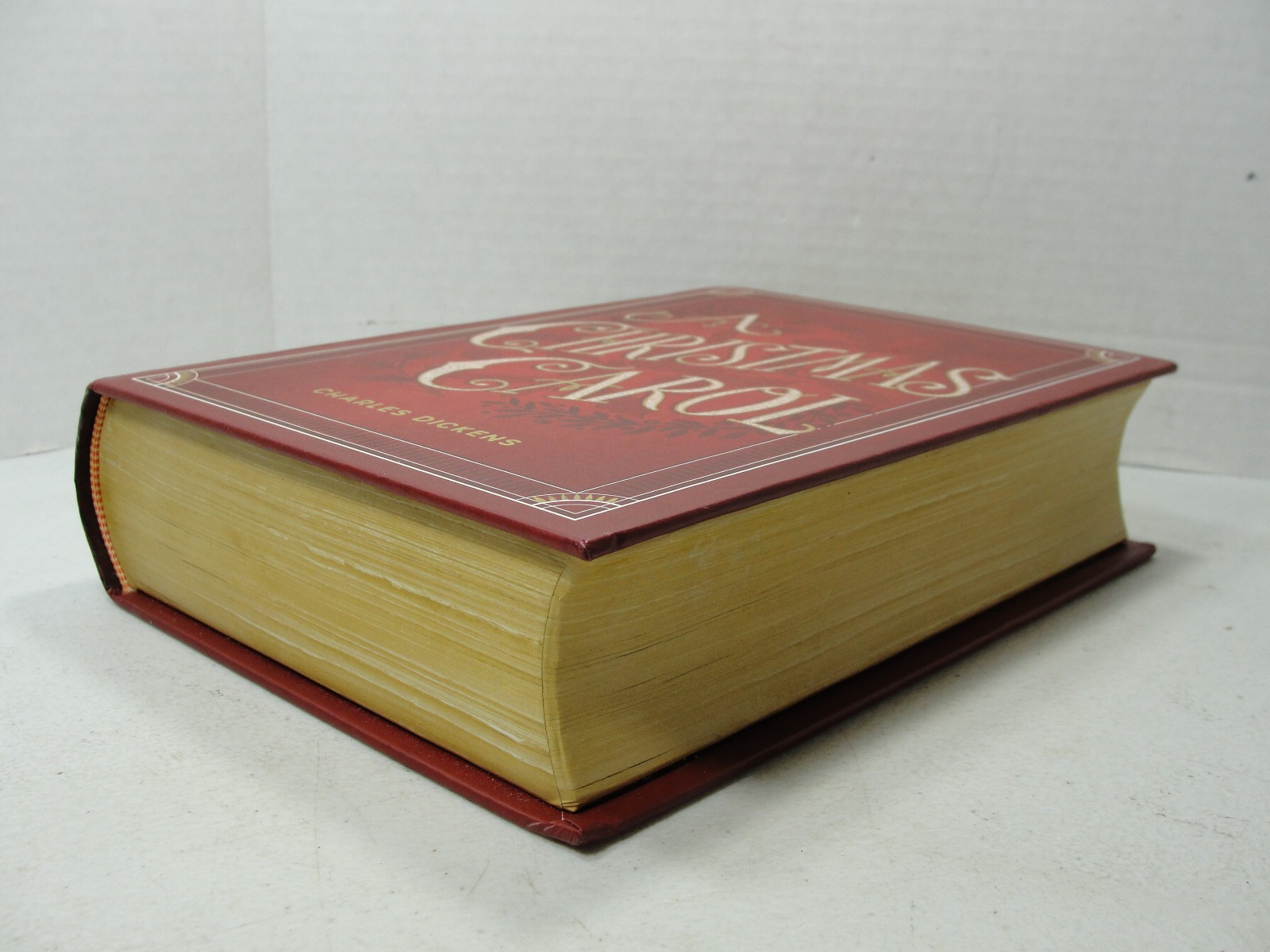 A CHRISTMAS CAROL Punch Studio small Christmas book box for storage or gifts