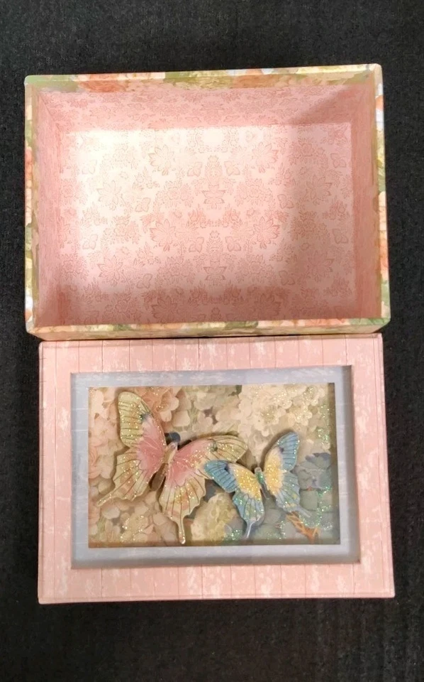 Caja de baratijas de recuerdo Punch Studio ~ 5,5 x 4,5 x 2,75 Foto 4 de 4