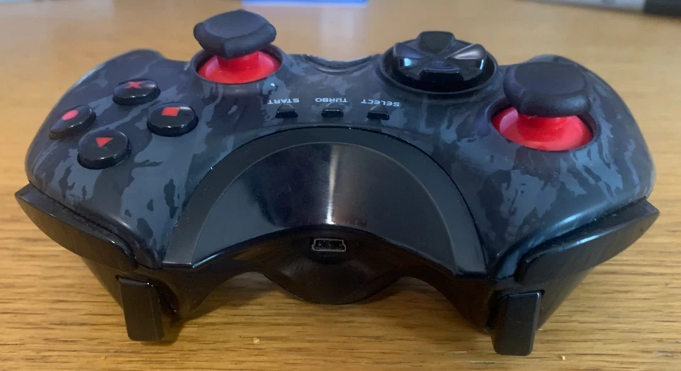 Controlador Inalámbrico Gioteck HF-2: (PS1) Controlador Bluetooth Modelo G300 Foto 3 de 4