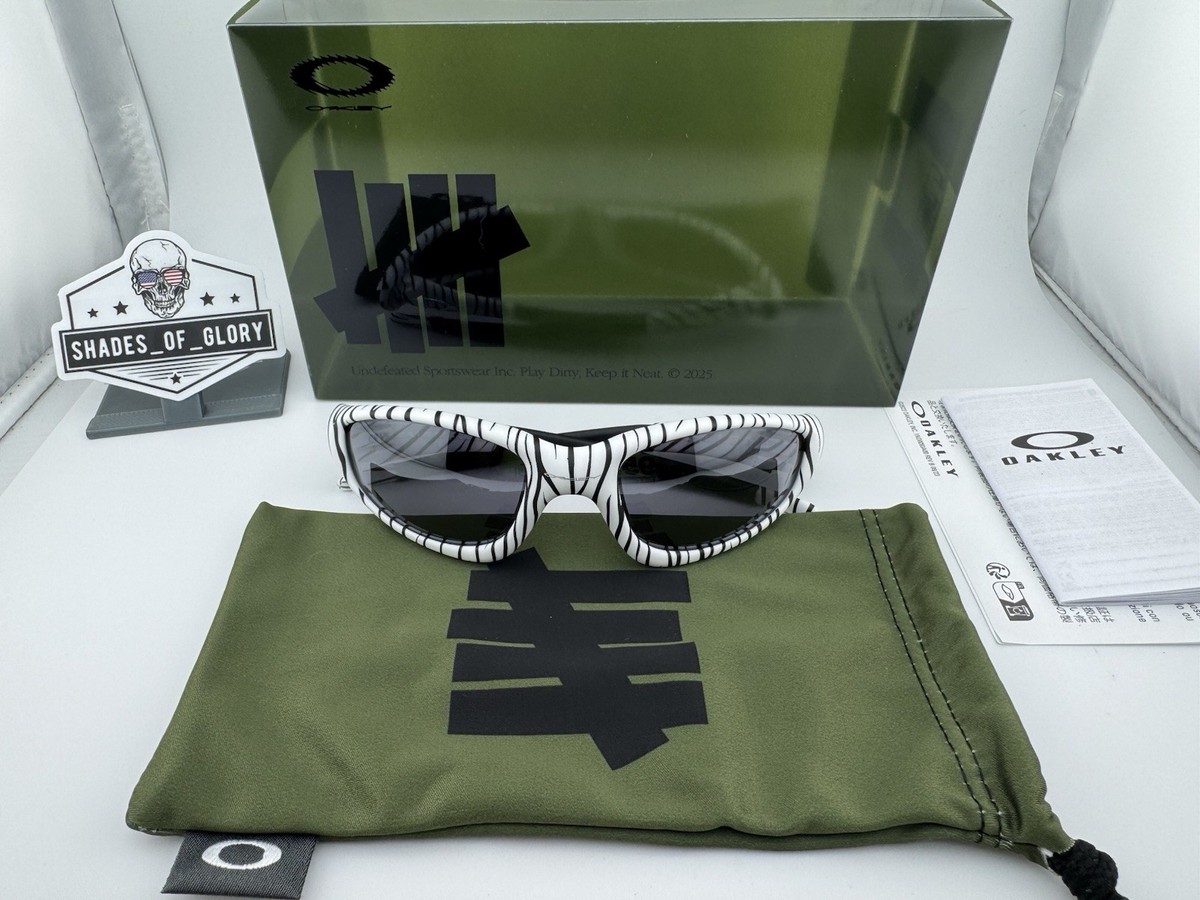 OAKLEY STRAIGHT JACKET 99 UNDEFEATED BENGAL PRIZM BLACK SUNGLASSES