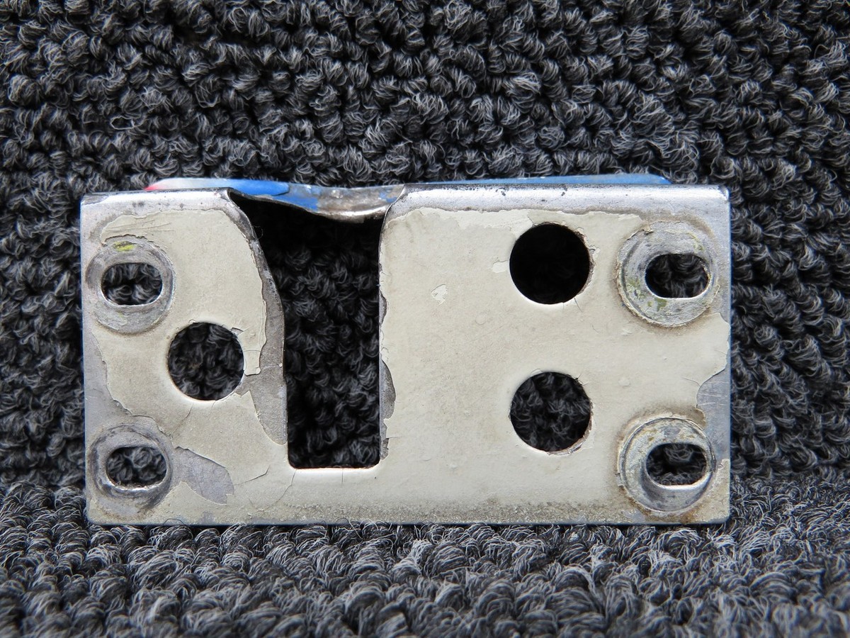 tenzin出品 0711695-7 Cessna 182M Door Clutch Cover Assembly LH | eBay