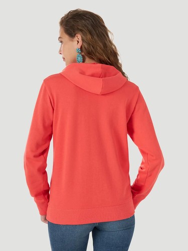 WOMEN'S WRANGLER RETRO® METALLIC LOGO PULLOVER HOODIE IN PINK 112317323 - Picture 2 of 3