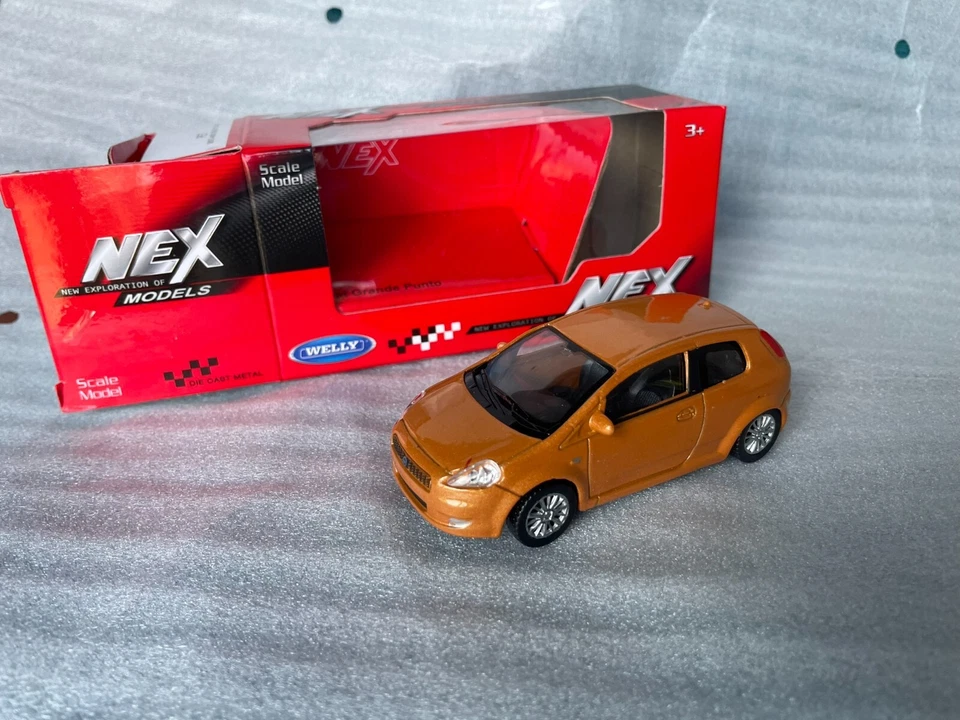 FIAT GRANDE PUNTO 3 porte 1/43 WELLY NEX automodello modellino METALLO die cast - Immagine 2 di 4