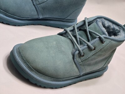 UGG Neumel Suede Lace-Up Chukka Boots Men display picture 3