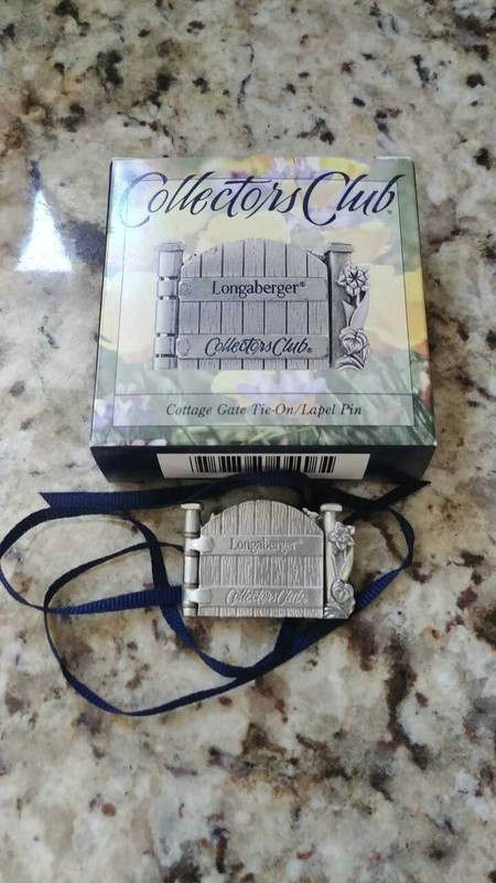 Longaberger Collectors Club Cottage Gate Tie-On/Lapel Pin