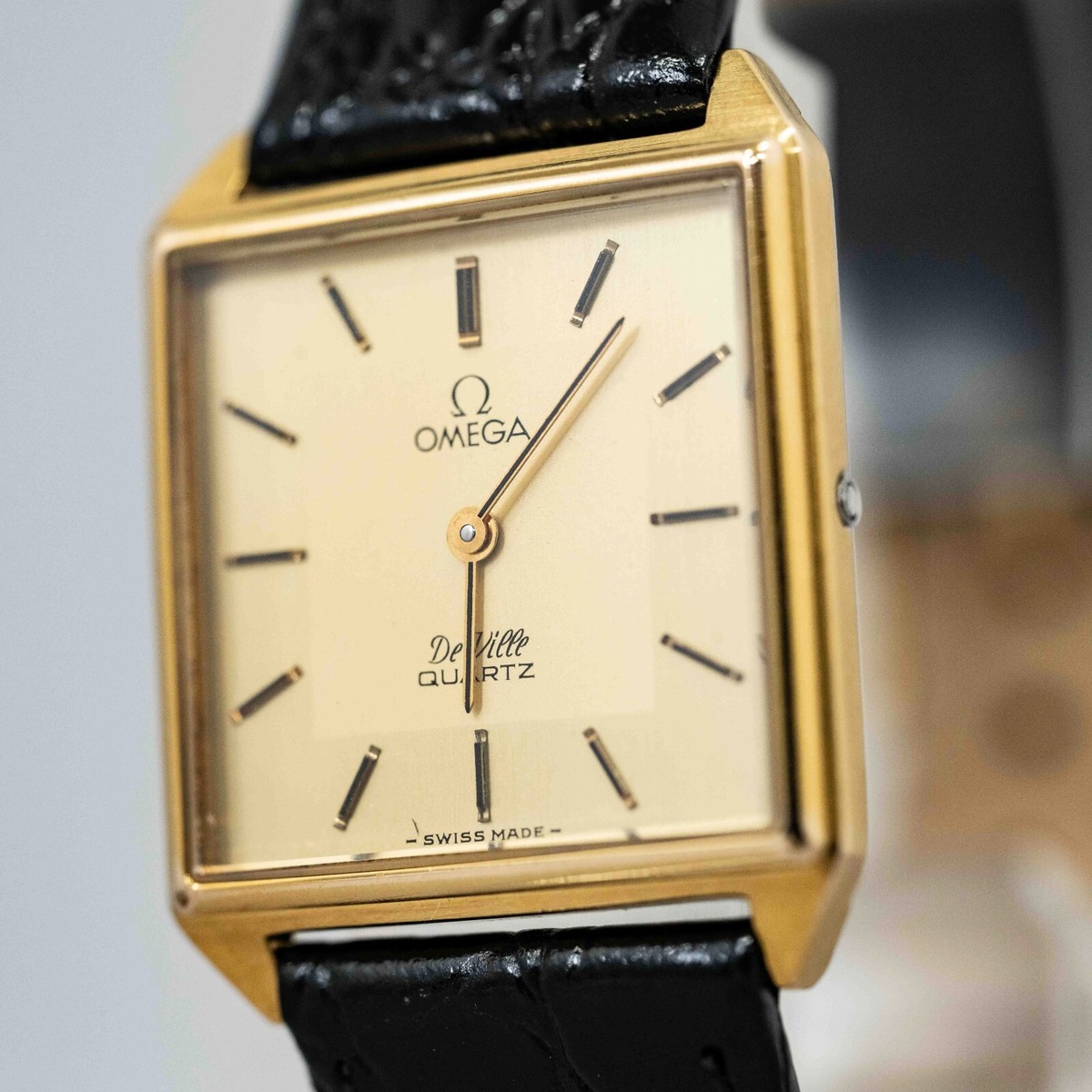 For Parts* Vintage OMEGA De Ville Cal. 1365 Quartz Gold Push For Parts* Vintage OMEGA De Ville Cal. 1365 Quartz Gold Push