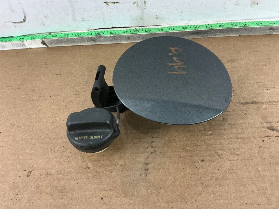 2007-2013 Acura MDX Gas Tank Fuel Filler Door Lid Cover w/ Fuel Tank Cap OEM - Image 2 of 4